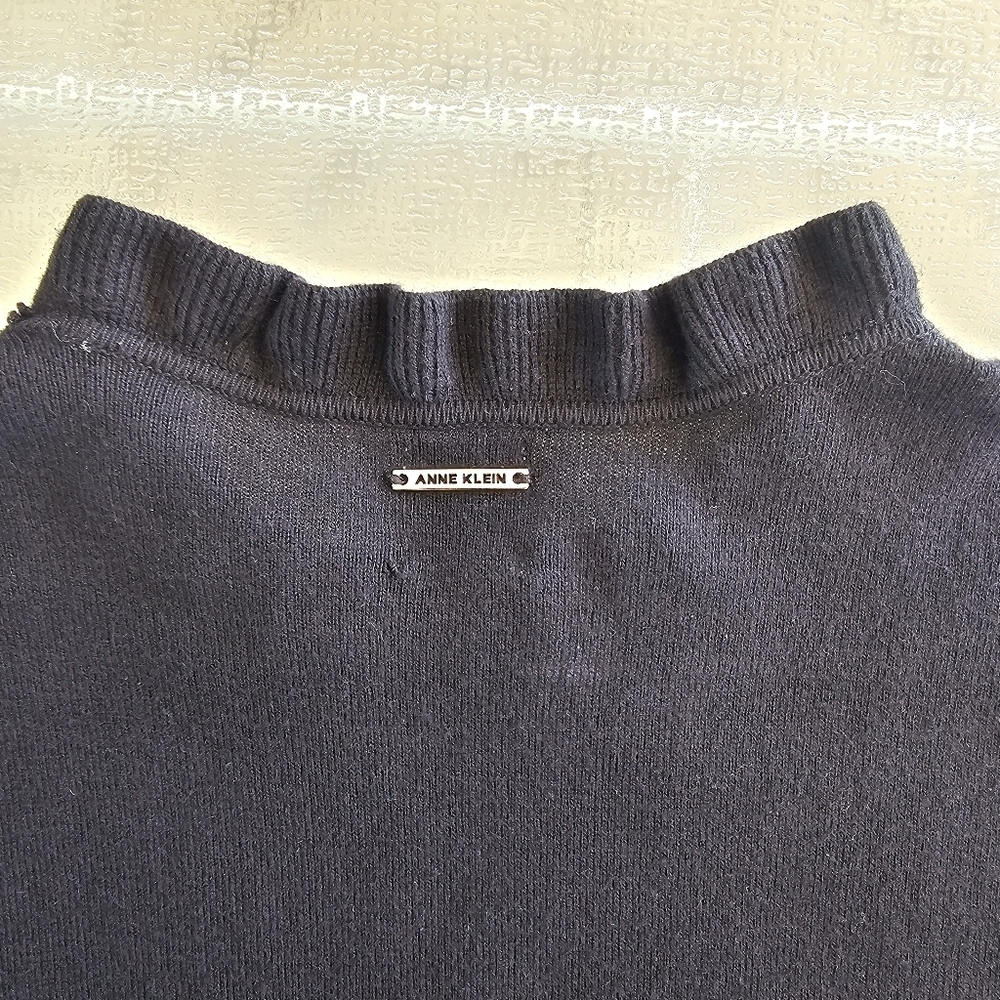 Annie Klein XL Casual Black Top with Sheer Polka Dot Sleeves - Picture 6 of 12